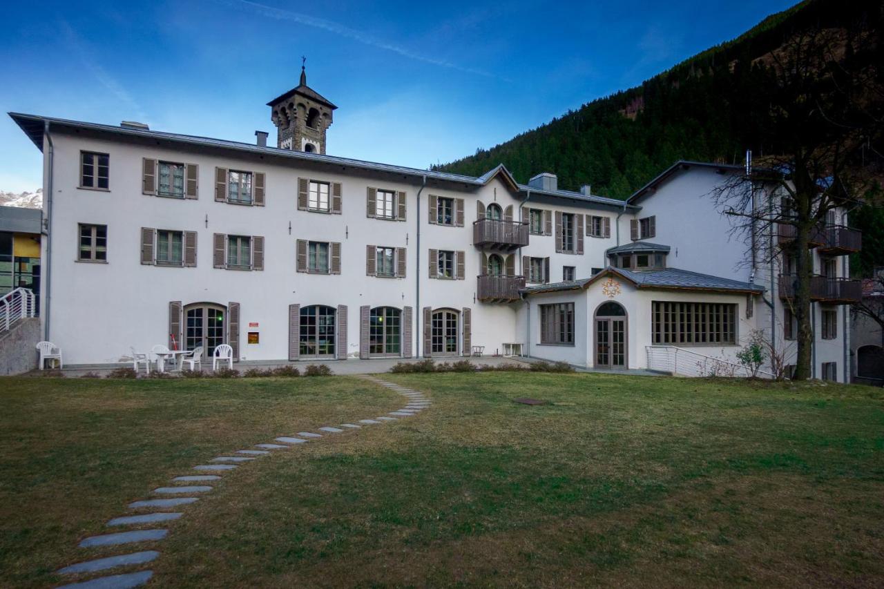 Hotel Cepina Albergo Incantato Valdisotto Exterior foto